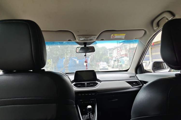 Used Baojun 510 2017 1.5L Manual Fashion Model Headliner