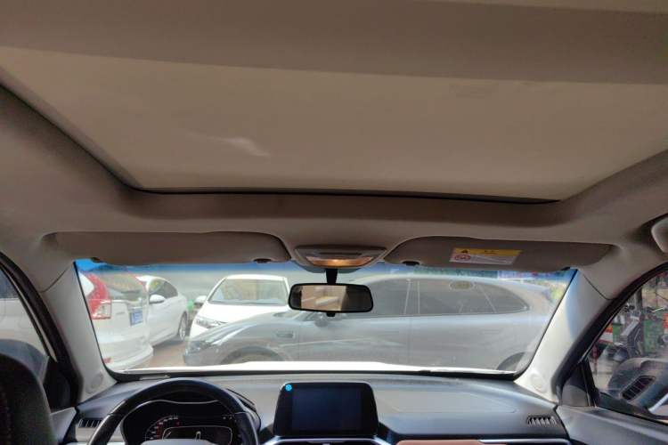 Used Baojun 510 2017 1.5L Automatic Luxury Model Headliner