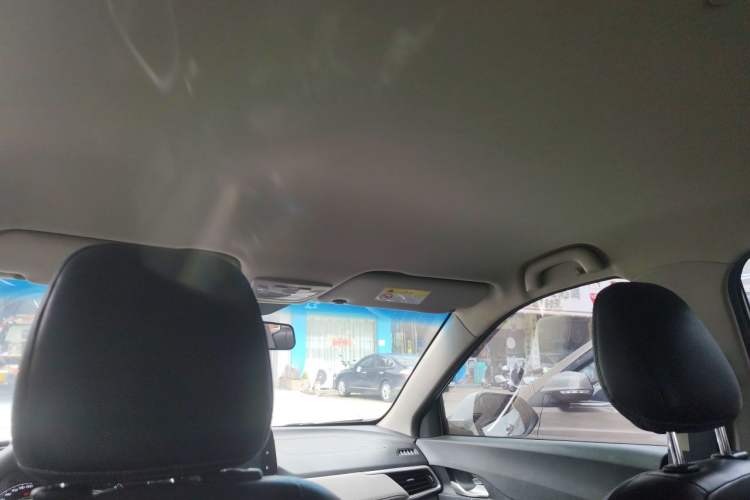 Used Baojun 510 2017 1.5L Automatic Fashion Model Headliner
