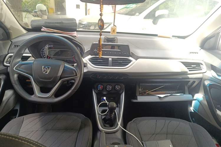 Used Baojun 510 2017 1.5L manual Comfort trim Headliner