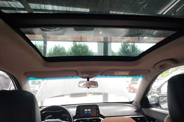 Used Baojun 510 2017 1.5L Automatic Luxury Model Headliner