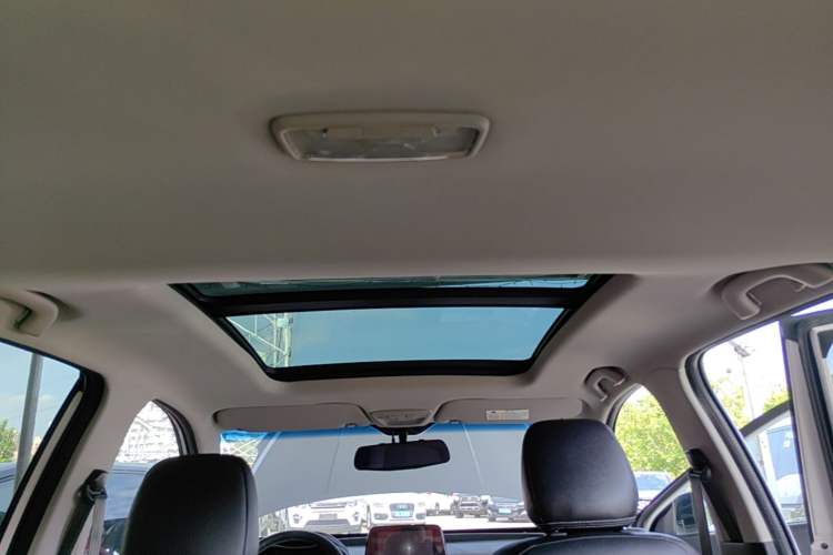 Used Baojun 510 2017 1.5L Manual Luxury Model Headliner