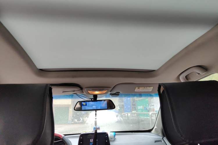 Used Baojun 510 2017 1.5L Automatic Luxury Model Headliner
