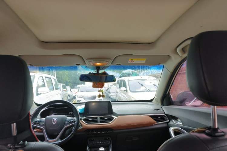 Used Baojun 510 2017 1.5L Manual Luxury Model Headliner