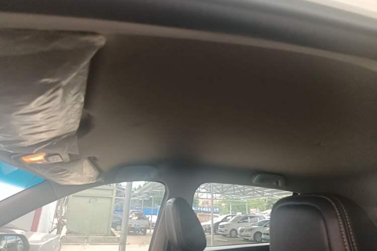 Used Baojun 510 2017 1.5L Manual Fashion Model Headliner