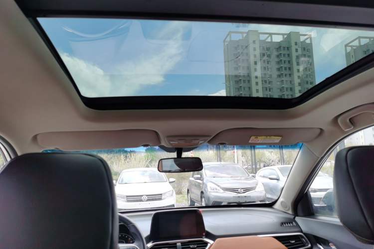 Used Baojun 510 2017 1.5L Manual Luxury Model Headliner