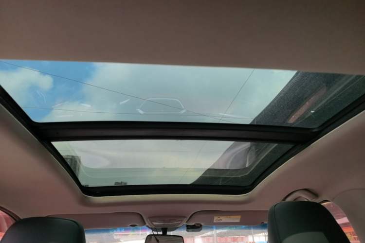 Used Baojun 510 2017 1.5L Automatic Luxury Model Headliner