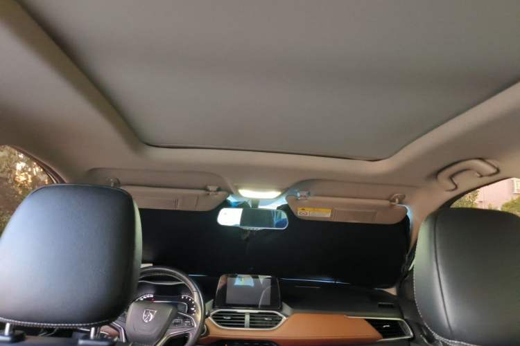 Used Baojun 510 2017 1.5L Automatic Luxury Model Headliner