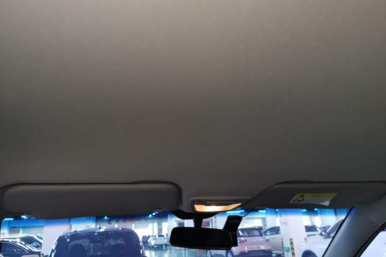 Used Baojun 510 2017 1.5L Automatic Fashion Model Headliner