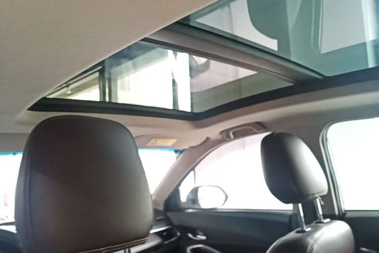 Used Baojun 510 2017 1.5L Automatic Luxury Model Headliner