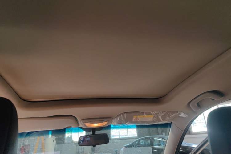 Used Baojun 510 2017 1.5L Automatic Luxury Model Headliner