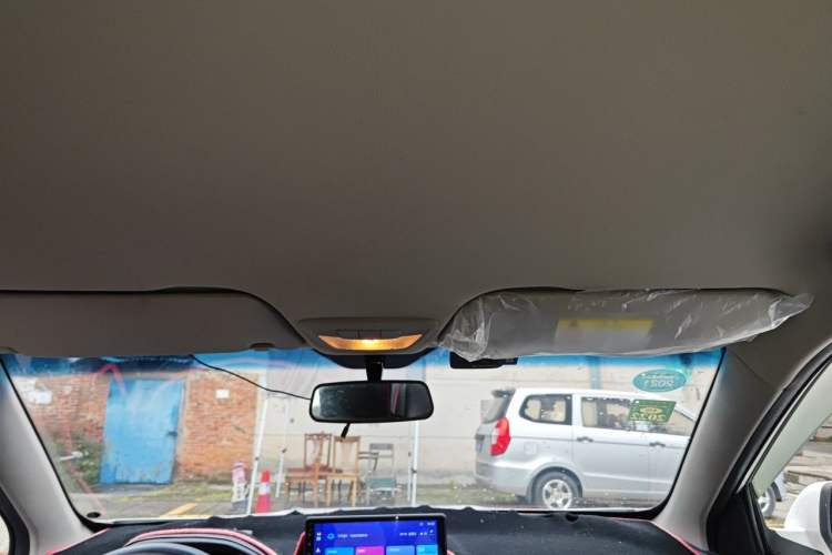 Used Baojun 510 2017 1.5L Manual Fashion Model Headliner