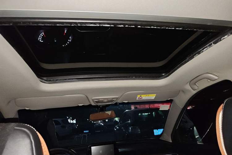 Used Baojun 510 2017 1.5L Automatic Luxury Model Headliner