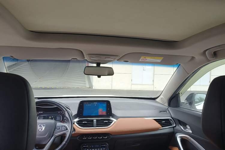 Used Baojun 510 2017 1.5L Automatic Luxury Model Headliner