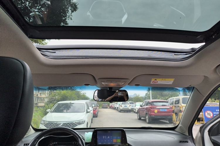 Used Baojun 510 2017 1.5L Automatic Luxury Model Headliner