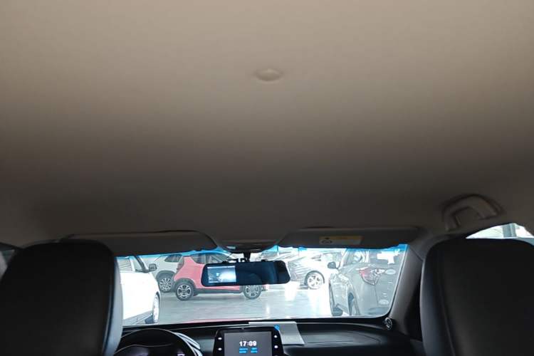 Used Baojun 510 2017 1.5L Manual Fashion Model Headliner