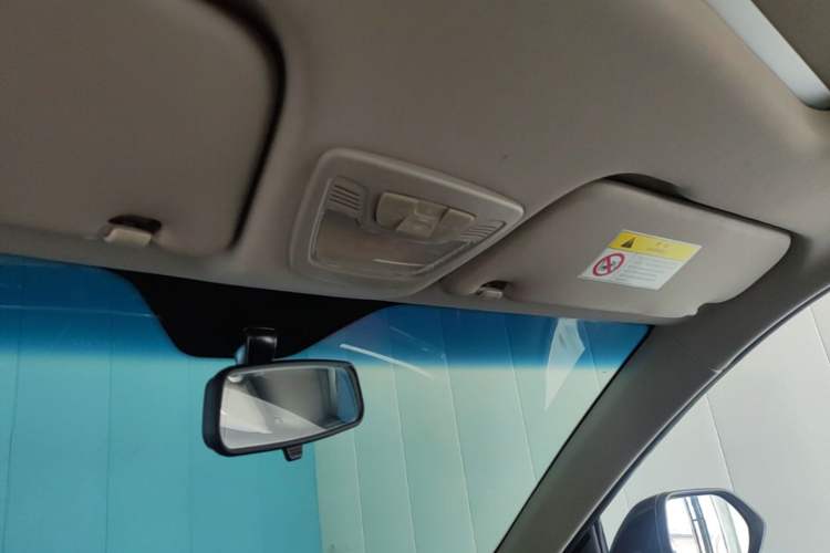Used Baojun 510 2017 1.5L Automatic Luxury Model Headliner