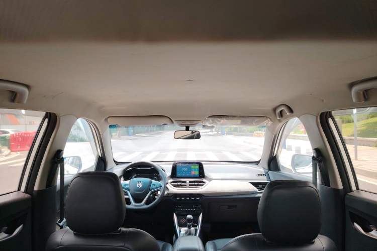 Used Baojun 510 2017 1.5L Manual Fashion Model Headliner