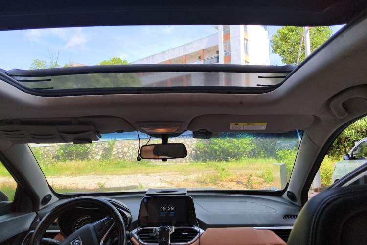Used Baojun 510 2017 1.5L Manual Luxury Model Headliner