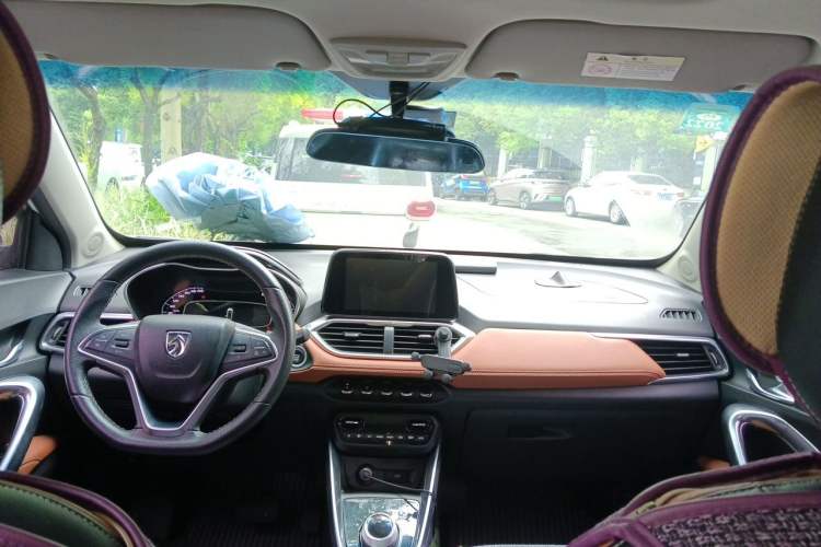 Used Baojun 510 2017 1.5L Automatic Luxury Model Headliner