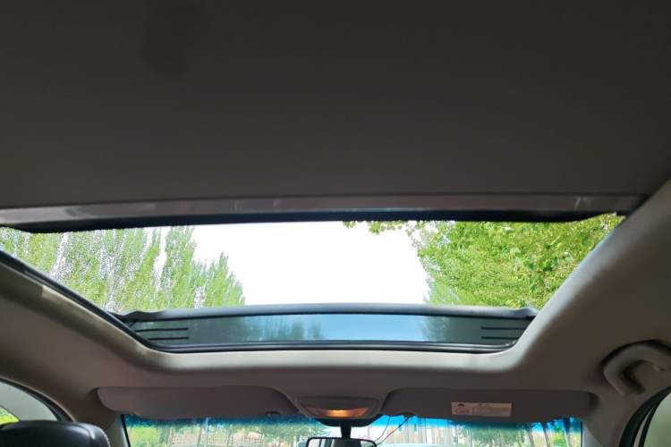 Used Baojun 510 2017 1.5L Automatic Luxury Model Headliner