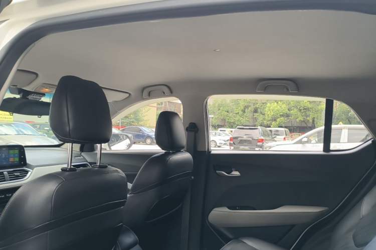 Used Baojun 510 2017 1.5L Manual Fashion Model Headliner