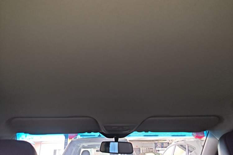 Used Baojun 510 2017 1.5L Manual Fashion Model Headliner