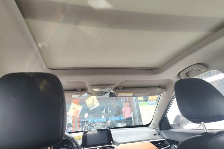 Used Baojun 510 2017 1.5L Manual Luxury Model Headliner