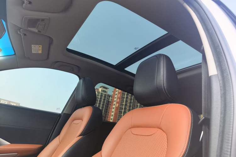 Used Baojun 510 2017 1.5L Manual Luxury Model Headliner
