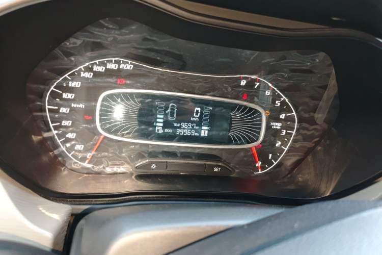 Used Baojun 510 2017 1.5L manual Comfort trim Instrument Cluster