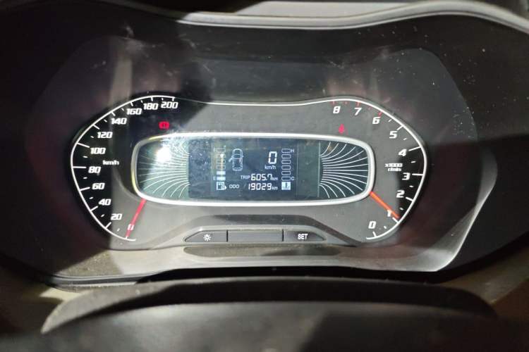Used Baojun 510 2017 1.5L manual Comfort trim Instrument Cluster