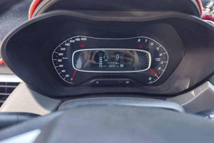 Used Baojun 510 2017 1.5L manual Comfort trim Instrument Cluster