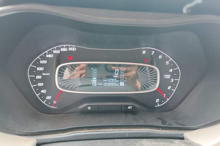 Used Baojun 510 2017 1.5L manual Comfort trim Instrument Cluster