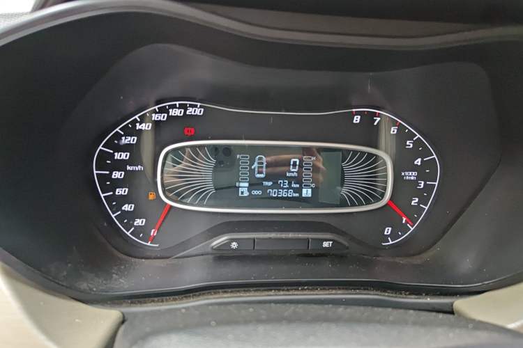 Used Baojun 510 2017 1.5L manual Comfort trim Instrument Cluster