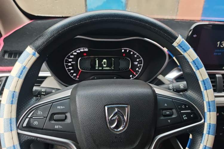 Used Baojun 510 2017 1.5L manual Comfort trim Instrument Cluster