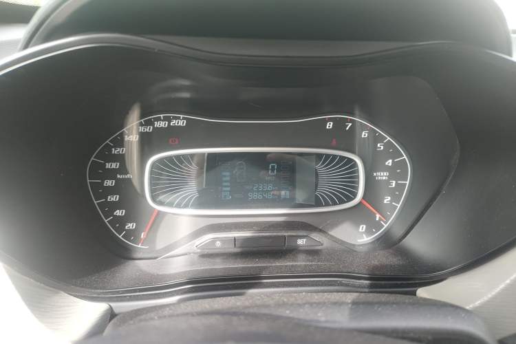 Used Baojun 510 2017 1.5L manual Comfort trim Instrument Cluster