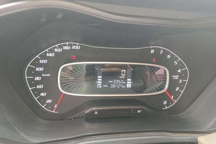 Used Baojun 510 2017 1.5L manual Comfort trim Instrument Cluster
