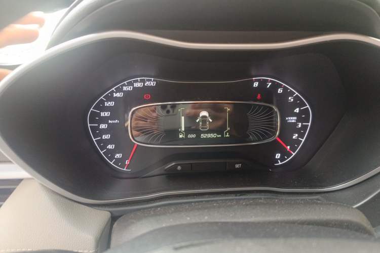 Used Baojun 510 2017 1.5L manual Comfort trim Instrument Cluster