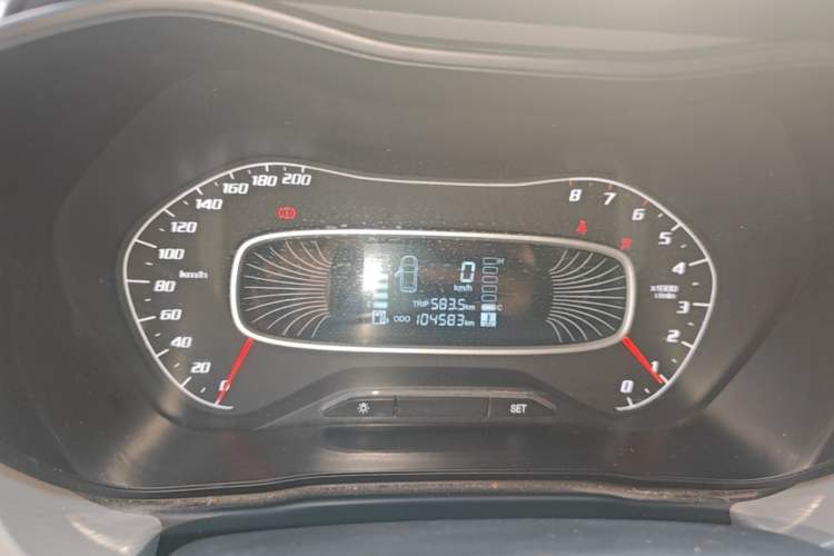 Used Baojun 510 2017 1.5L manual Comfort trim Instrument Cluster