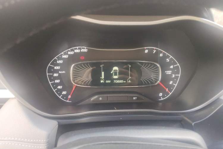 Used Baojun 510 2017 1.5L manual Comfort trim Instrument Cluster