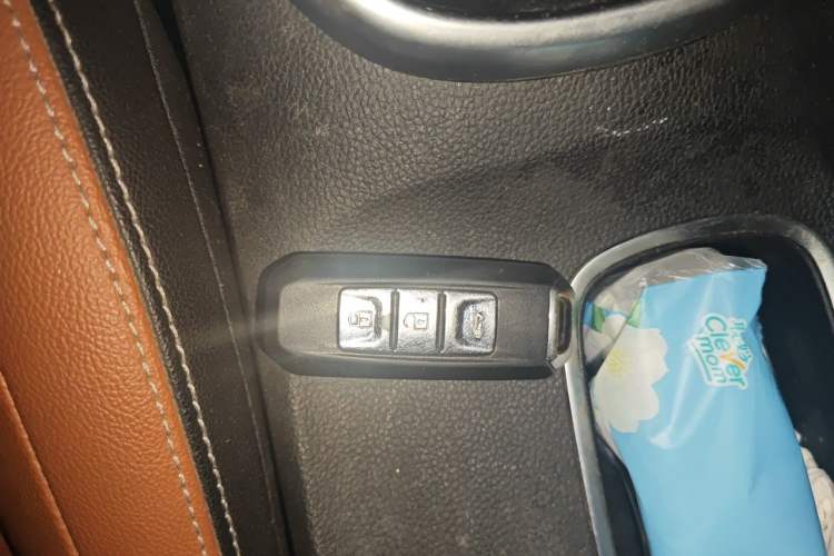 Used Baojun 510 2017 1.5L Manual Luxury Model Interior 1