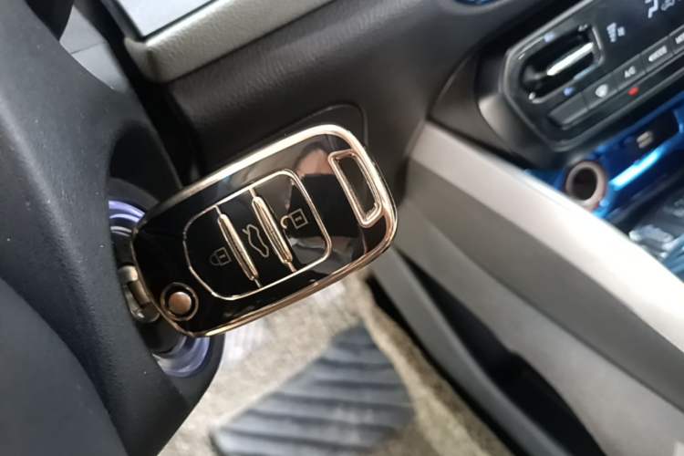 Used Baojun 510 2017 1.5L Automatic Fashion Model Interior 1