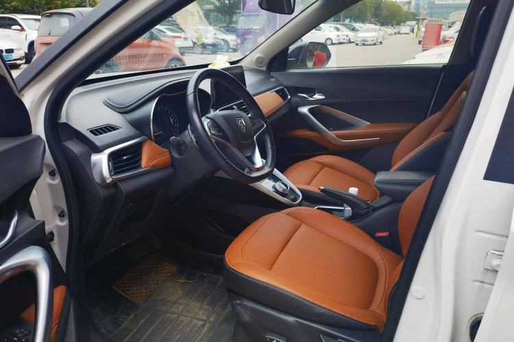 Used Baojun 510 2017 1.5L Automatic Luxury Model Interior 1