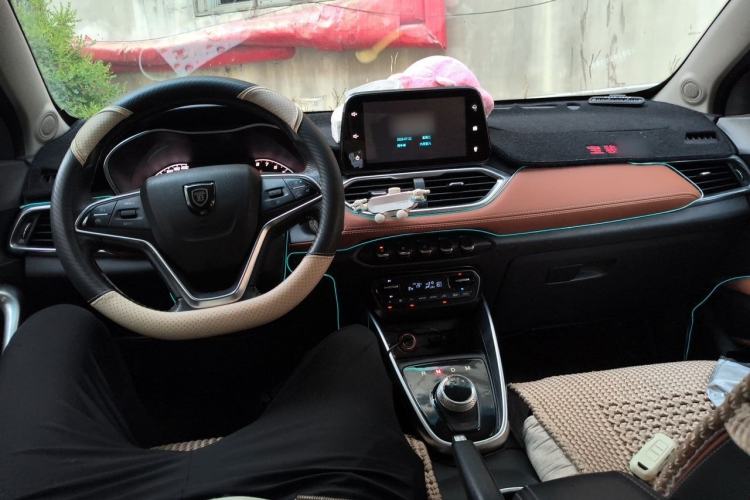 Used Baojun 510 2017 1.5L Automatic Luxury Model Interior 2