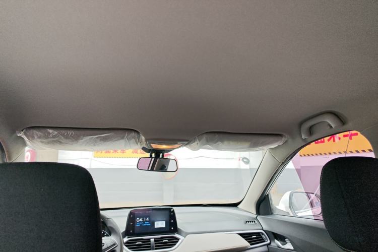 Used Baojun 510 2017 1.5L manual Comfort trim Interior 3