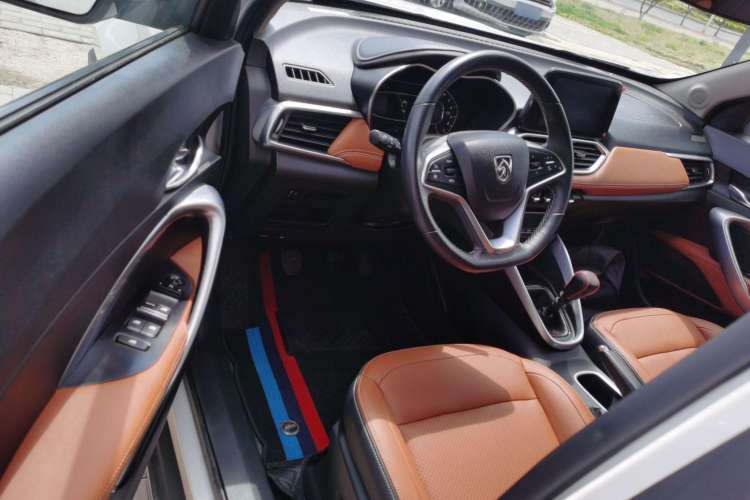 Used Baojun 510 2017 1.5L Manual Luxury Model Interior 3