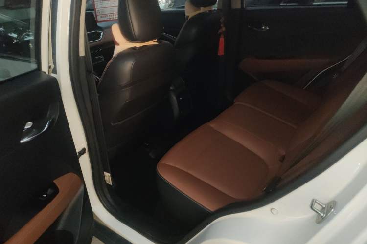 Used Baojun 510 2017 1.5L Automatic Luxury Model Interior 3