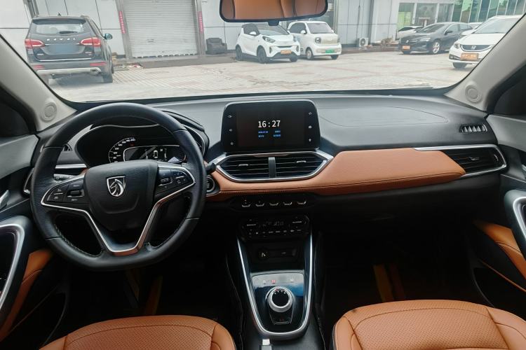 Used Baojun 510 2017 1.5L Automatic Luxury Model Interior 3
