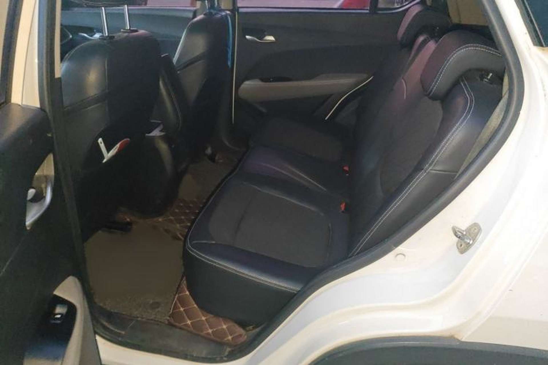Used Baojun 510 2017 1.5L Automatic Fashion Model Interior 4