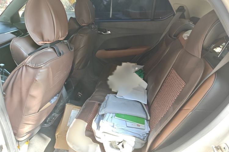 Used Baojun 510 2017 1.5L Manual Luxury Model Interior 4